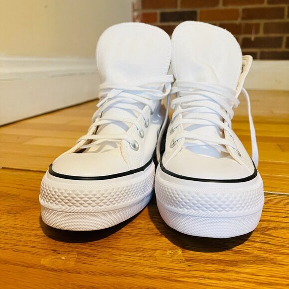 NEW Converse Chuck Taylor All Star Lift Women’s Platform Sneaker - Picture 4 of 16